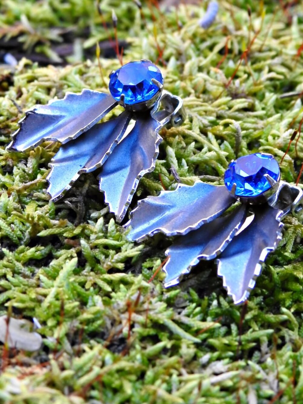 Coro Vintage 1960s Blue Enamel Rhinestone Clip-on Earrings